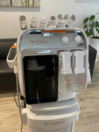 dr-oakes-hydrafacial-machine-8-in-1-hydro-dermabrasion-big-1